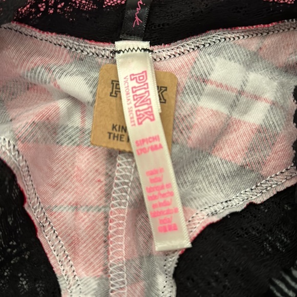 Victoria’s Secret PINK lightly lined wireless bra set red/black Christmas plaid - Picture 8 of 8